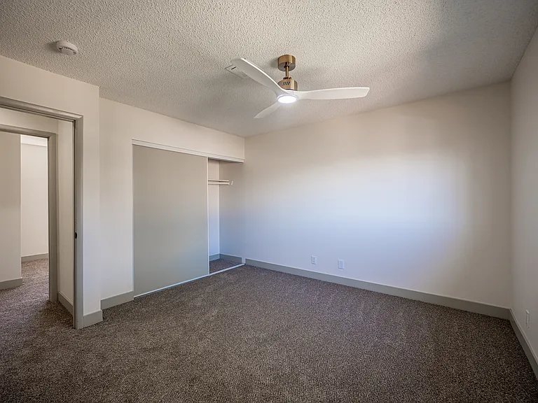 208 Bruce St #C — Photo 36