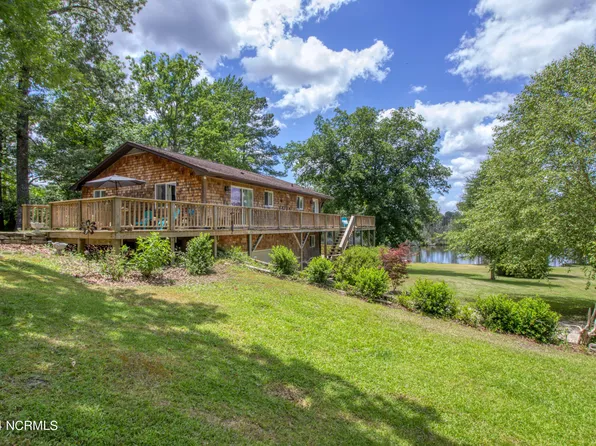 334 Creekwood Lane, Blounts Creek, NC 27814