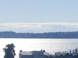 6230 Lakeview Dr #F, Kirkland, WA 98033