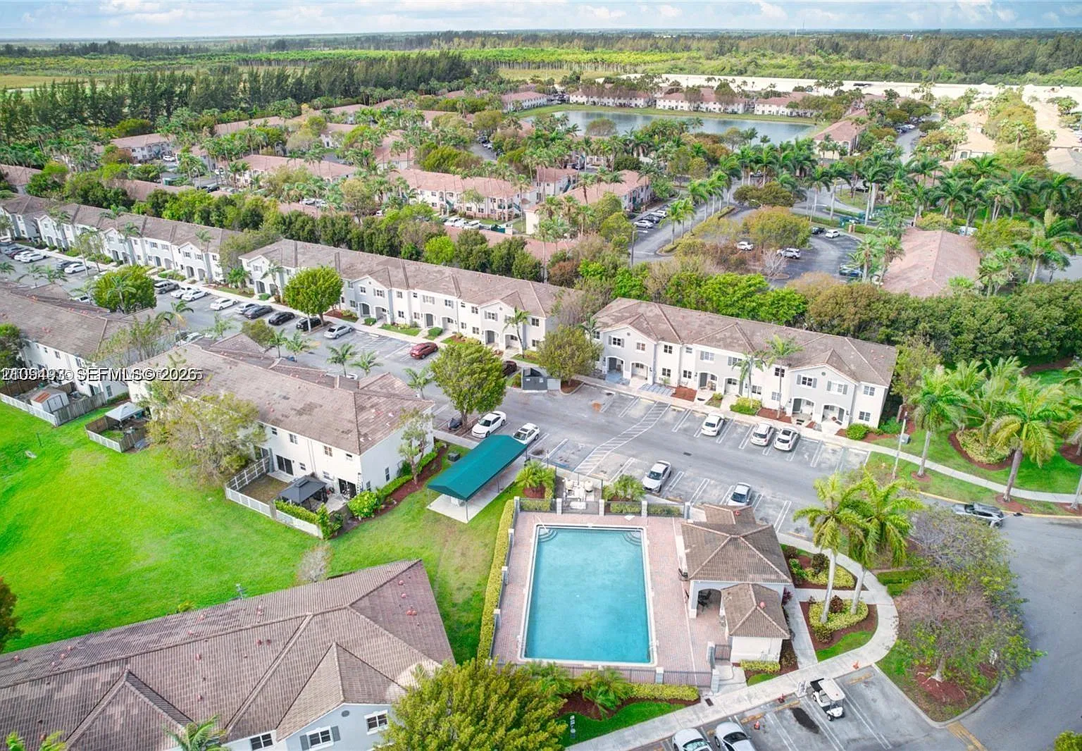 Venetia Grove — Photo 2