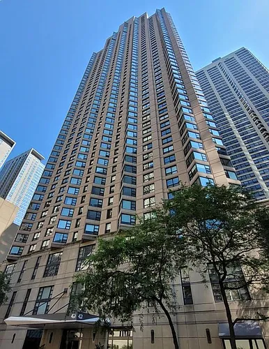 401 E Ontario St #1107 Photo 1