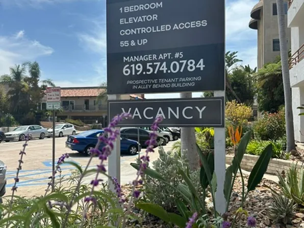 Hillcrest Palms Apartments, 4042 Albatross St, San Diego, CA 92103