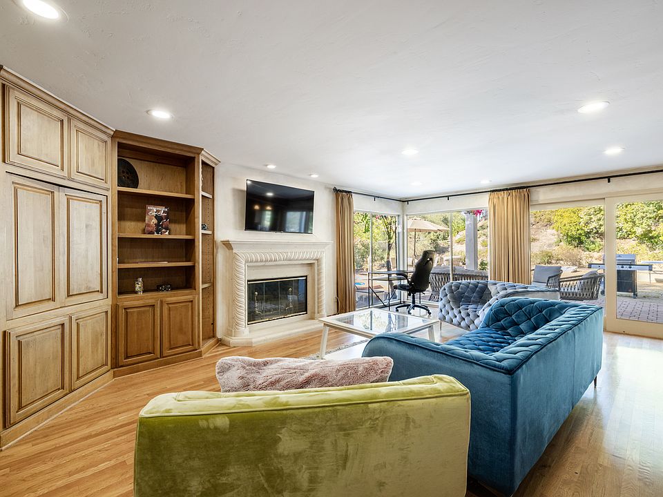 Family room connected to kitchen