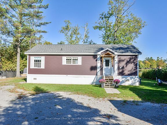 3rd image of 37 Mintens Ln