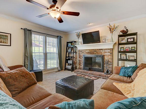 4th image of 4841 Shannon Run Dr
