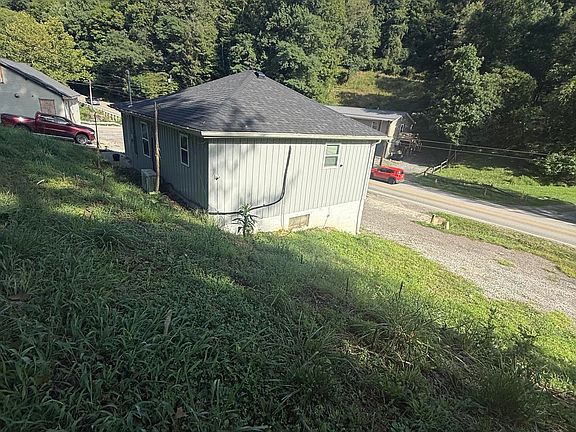 5th image of 716-720 Husky Hwy