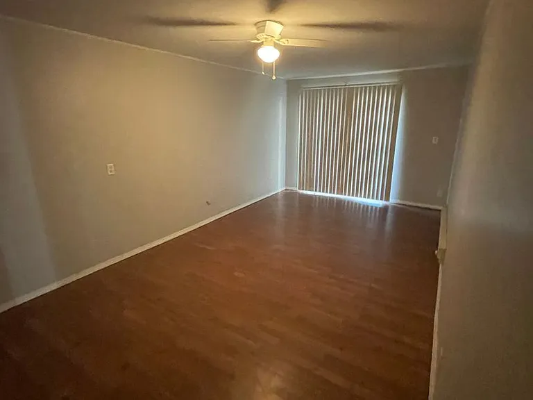 3161 Chrysler St — Photo 9