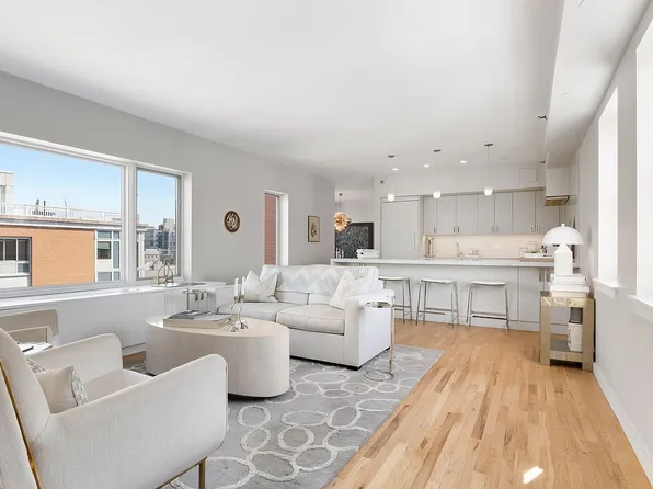 304 W 115th St APT 8A, New York, NY 10026