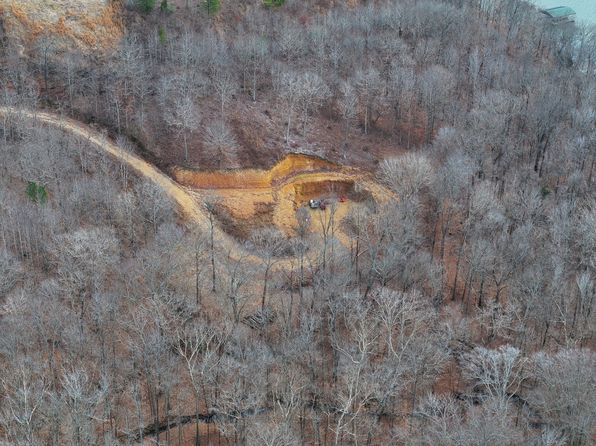 454 River Trace Rd, Dover, TN 37058