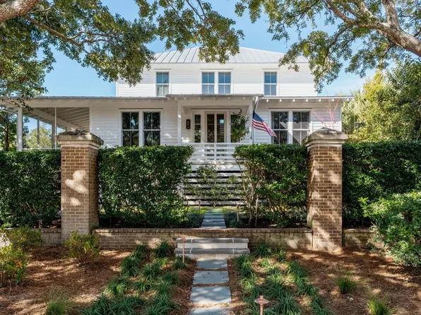 222 Haddrell St, Mount Pleasant, SC 29464