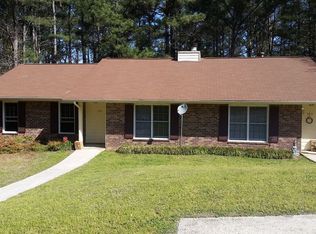 535 Chase Dr, Fayetteville, GA 30214