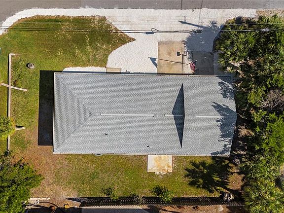 2nd image of 204 29th St