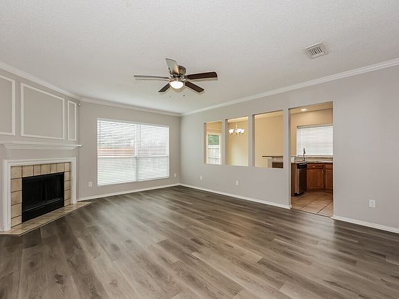 4th image of 2605 Country Creek Ln