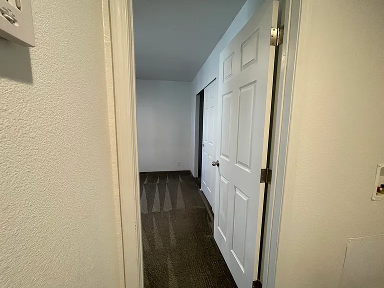 400 Tolas Pl — Photo 3