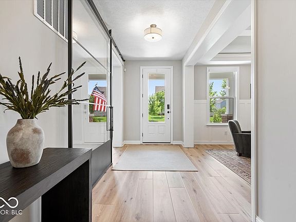 3rd image of 2840 Flowing Creek Pl