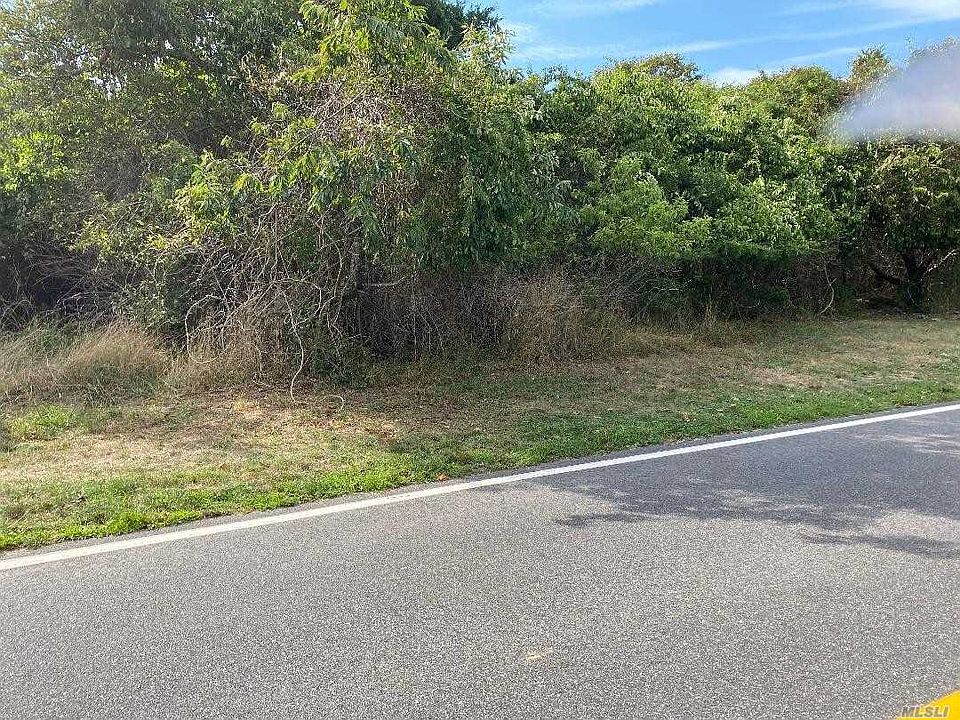 1st image of 43 Tanners Neck Ln