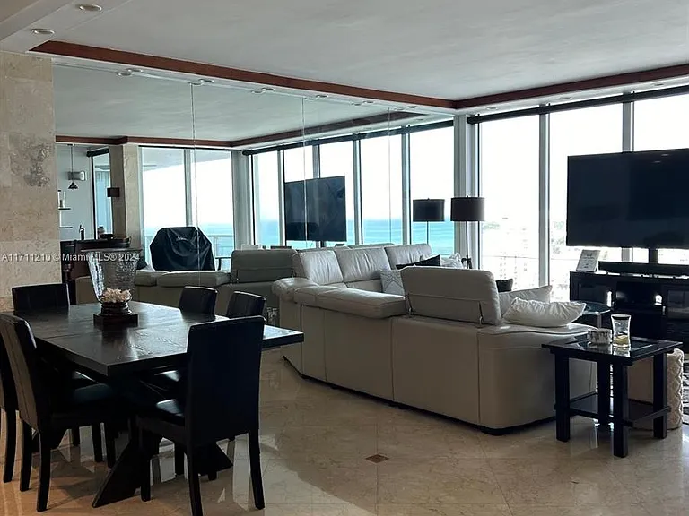 100 Lincoln Rd #Penthouse 7 — Photo 4