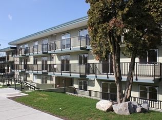 2131 Pandora St #1A, Vancouver, BC V5L1N4