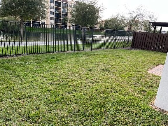 3rd image of 10020 NW 10th St #10020