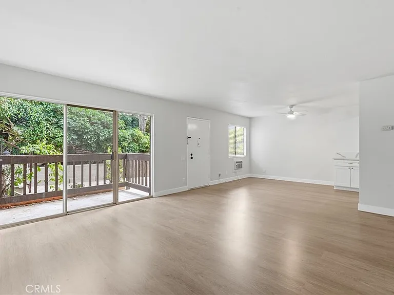 374 S Miraleste Dr #406 — Photo 6