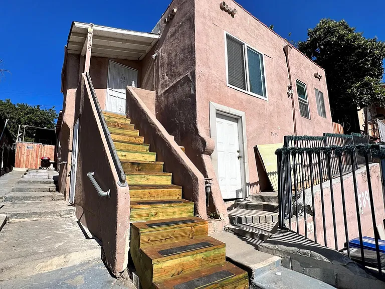 3525 Hillview Pl — Photo 3