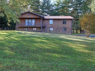 127 Hicks Acres Dr, Gray, TN 37615