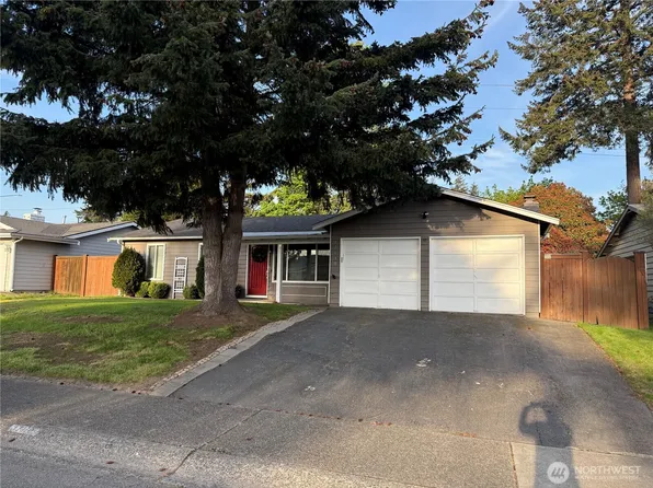 17110 139th Place SE, Renton, WA 98058