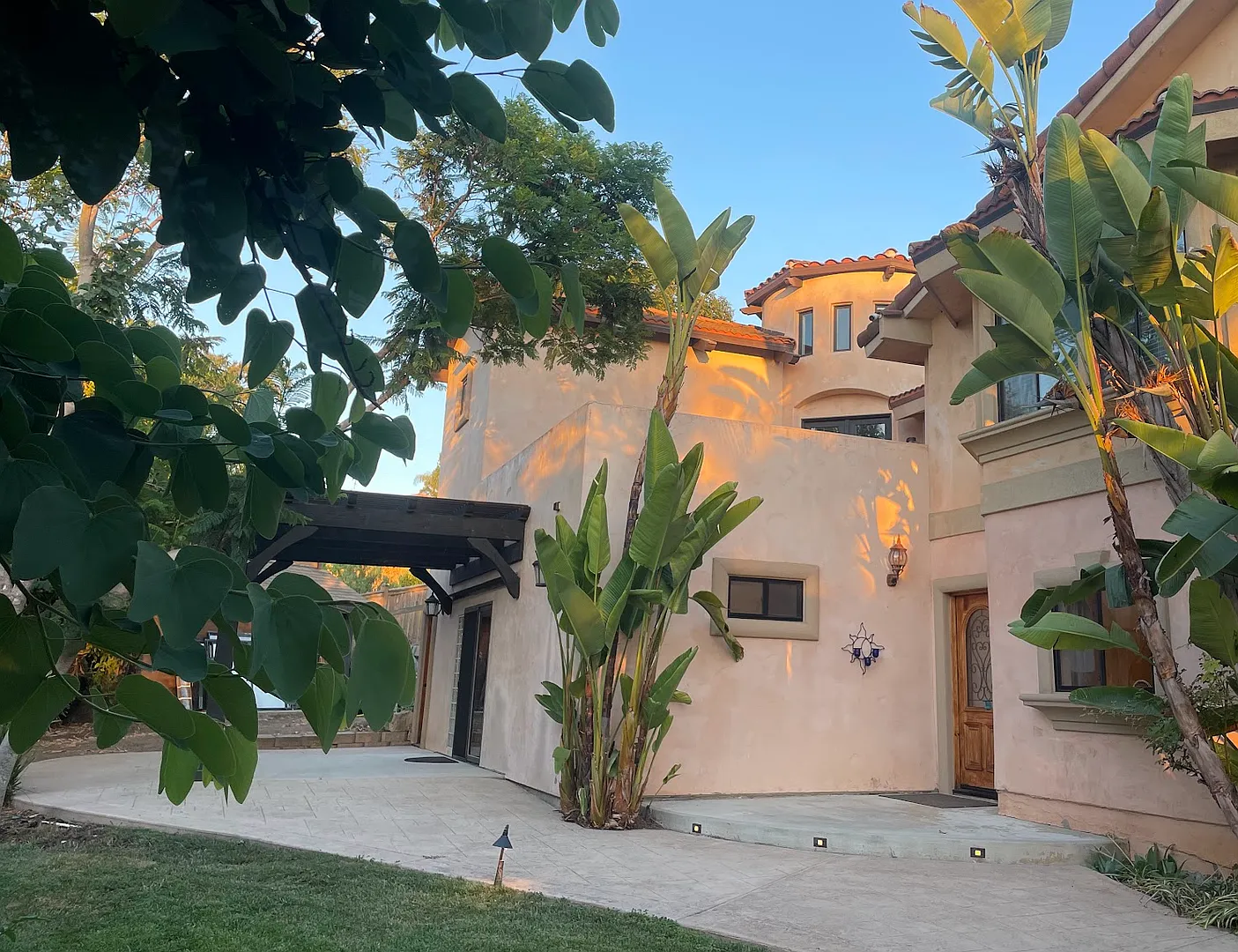 Call for your Private Showing! - Rent Ready August 1st — Photo 3