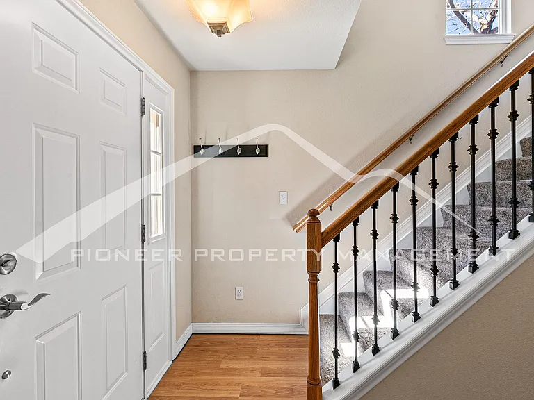 438 N Parkside Dr #A — Photo 4