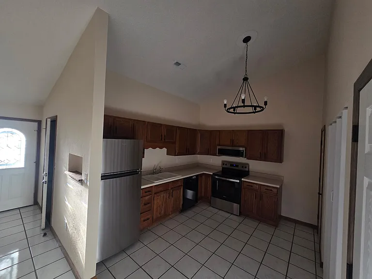 528 Wood Thrush St — Photo 4