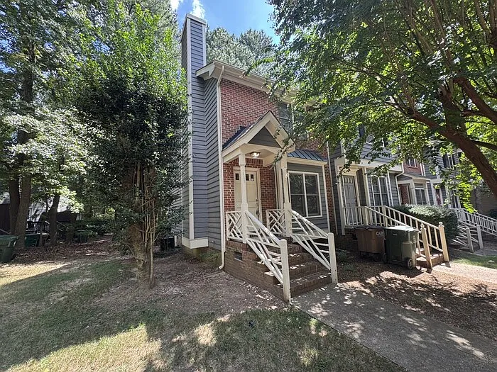 2 bed, 1.5 bath, 1066 sqft, $1,495 — Photo 1