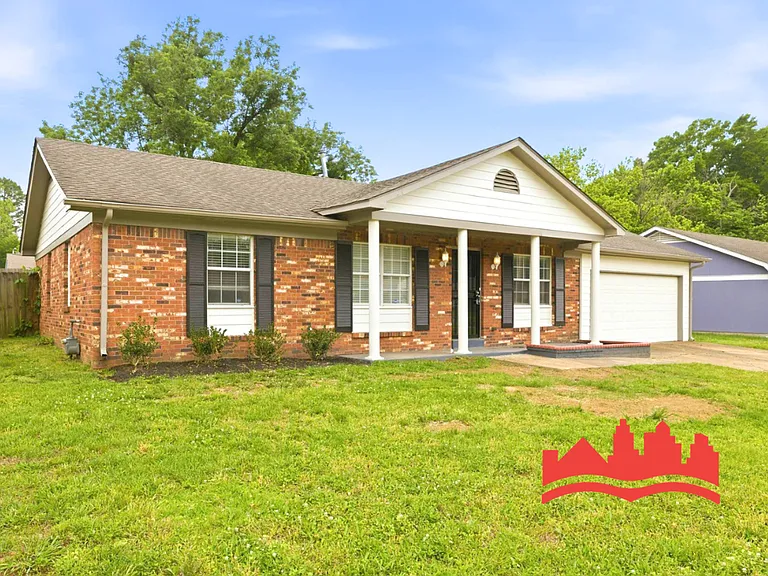 3989 Battlefield Dr — Photo 3