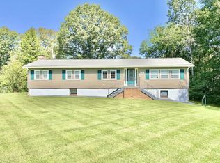 19 Ash Ln, Stafford, VA 22556