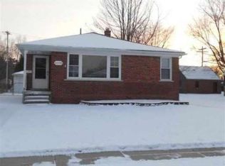 22520 Colony St, Saint Clair Shores, MI