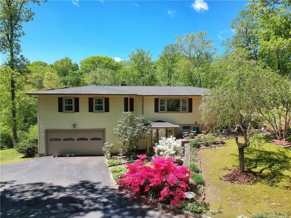 1088 Old Waterbury Road, Southbury, CT 06488