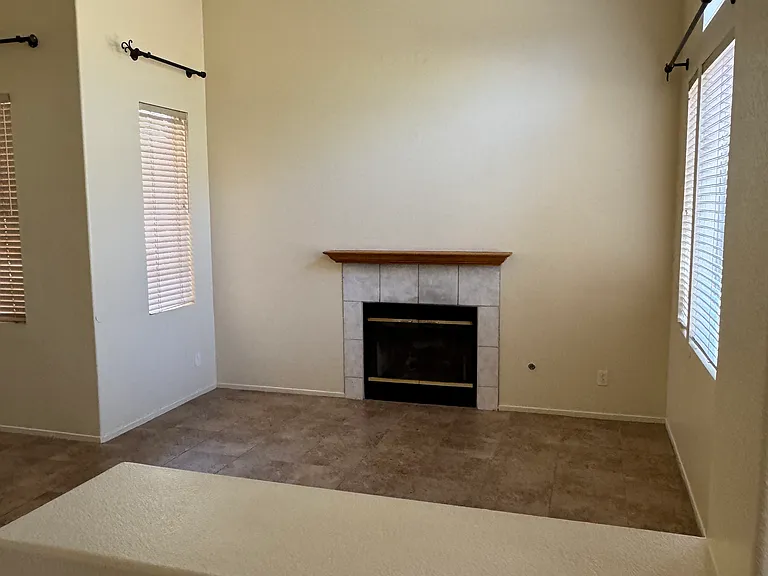 29668 Desert Terrace Dr — Photo 2