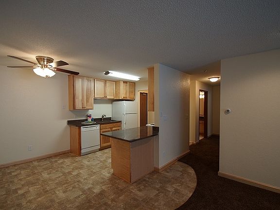 4th image of 501 E Burnsville Pkwy APT 114