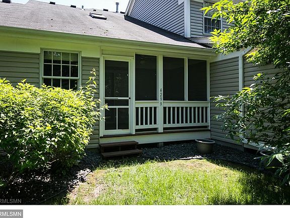 4th image of 4299 Pond View Ct