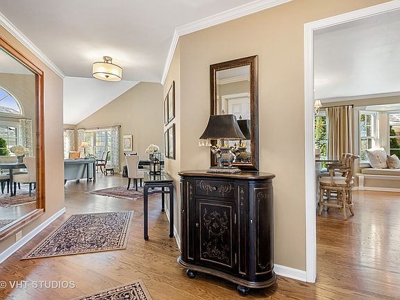 2nd image of 514 Park Barrington Way
