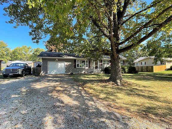 4th image of 1502 Beezley St