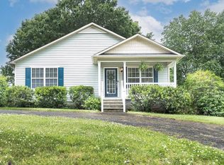 2254 Cherokee Ln, Winston Salem, NC 27103