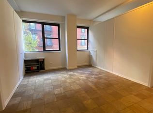 300 W 55th St APT 2D, New York, NY 10019
