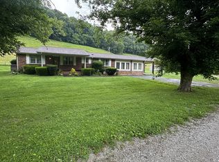 3911 Old Bottom Rd, Lafayette, TN 37083