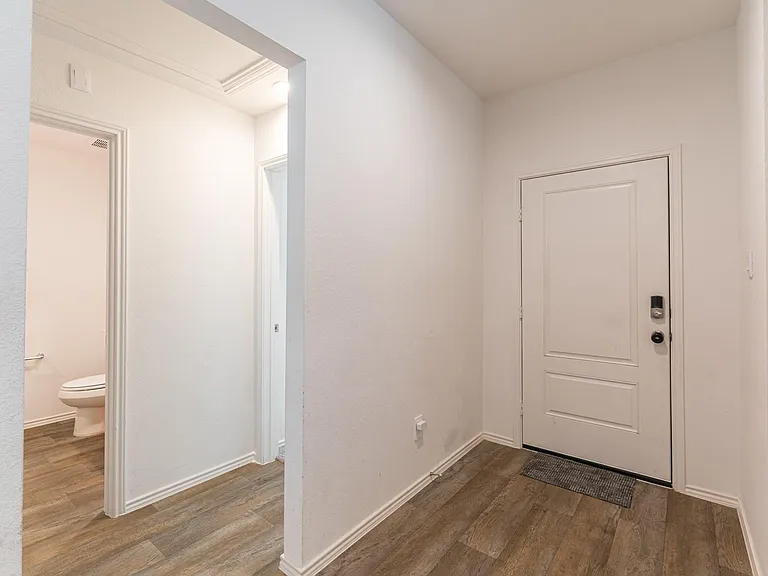 4318 Freya Pointe Dr — Photo 19