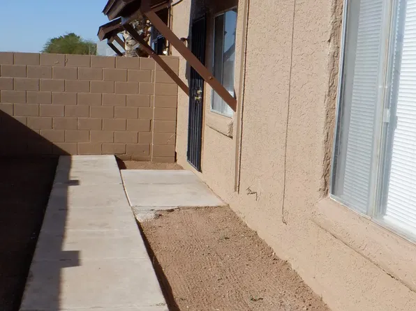 1490 E 27th Ave APT 3, Apache Junction, AZ 85119