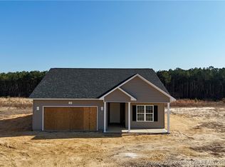 72 Orchard Ln, Parkton, NC 28371