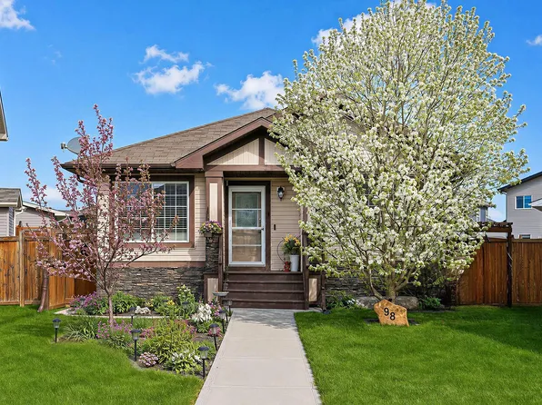 98 Hewitt Cir, Spruce Grove, AB T7X 0P2