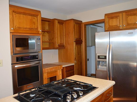 4th image of 5 Pembroke Ln NW