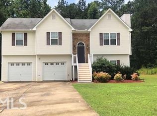 321 Rosewood Ln, Carrollton, GA 30116