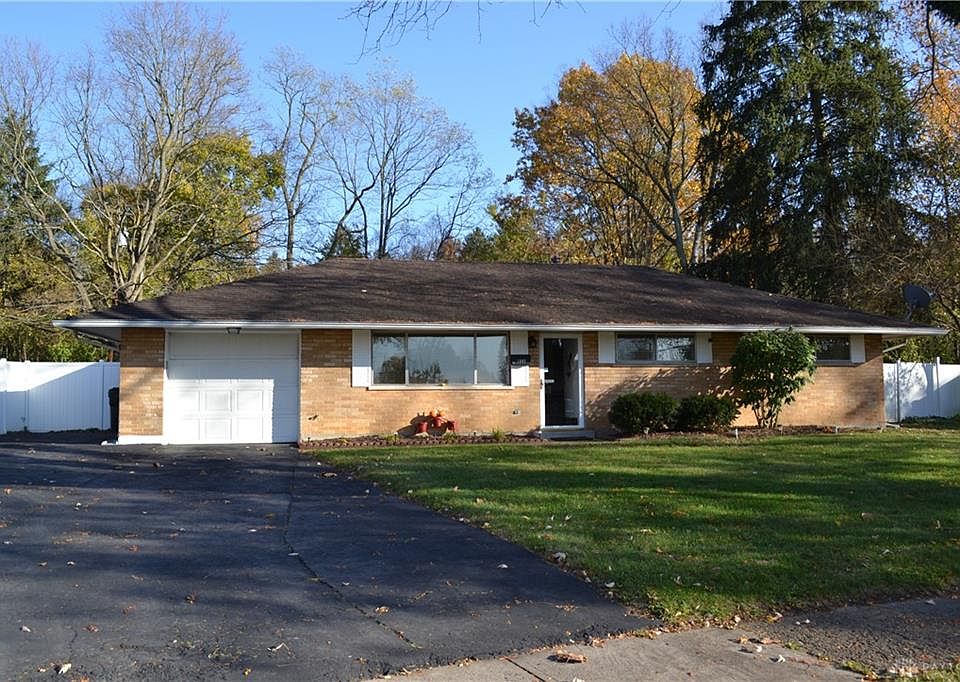 1st image of 1982 Lynpark Ave